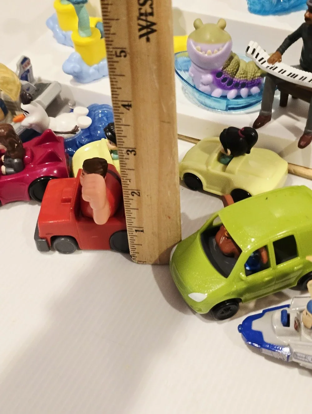 Disney Character Toy Figure Set Happy Meal Toy Lot